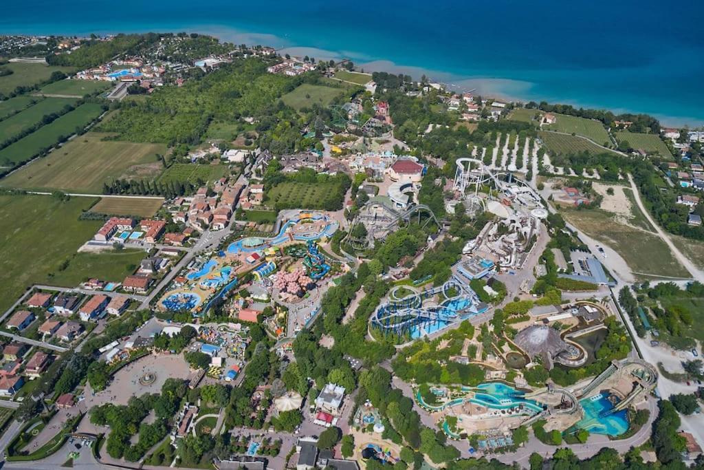-Piscina E Parcheggio- Casa A Pochi Passi Dal Lago Padenghe sul Garda Exterior foto