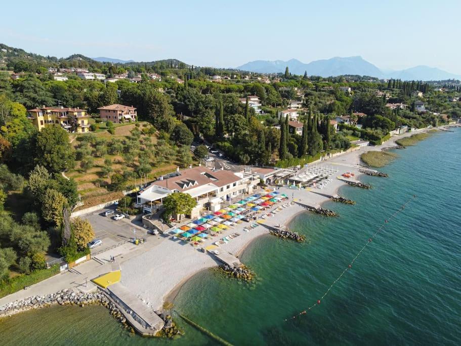 -Piscina E Parcheggio- Casa A Pochi Passi Dal Lago Padenghe sul Garda Exterior foto