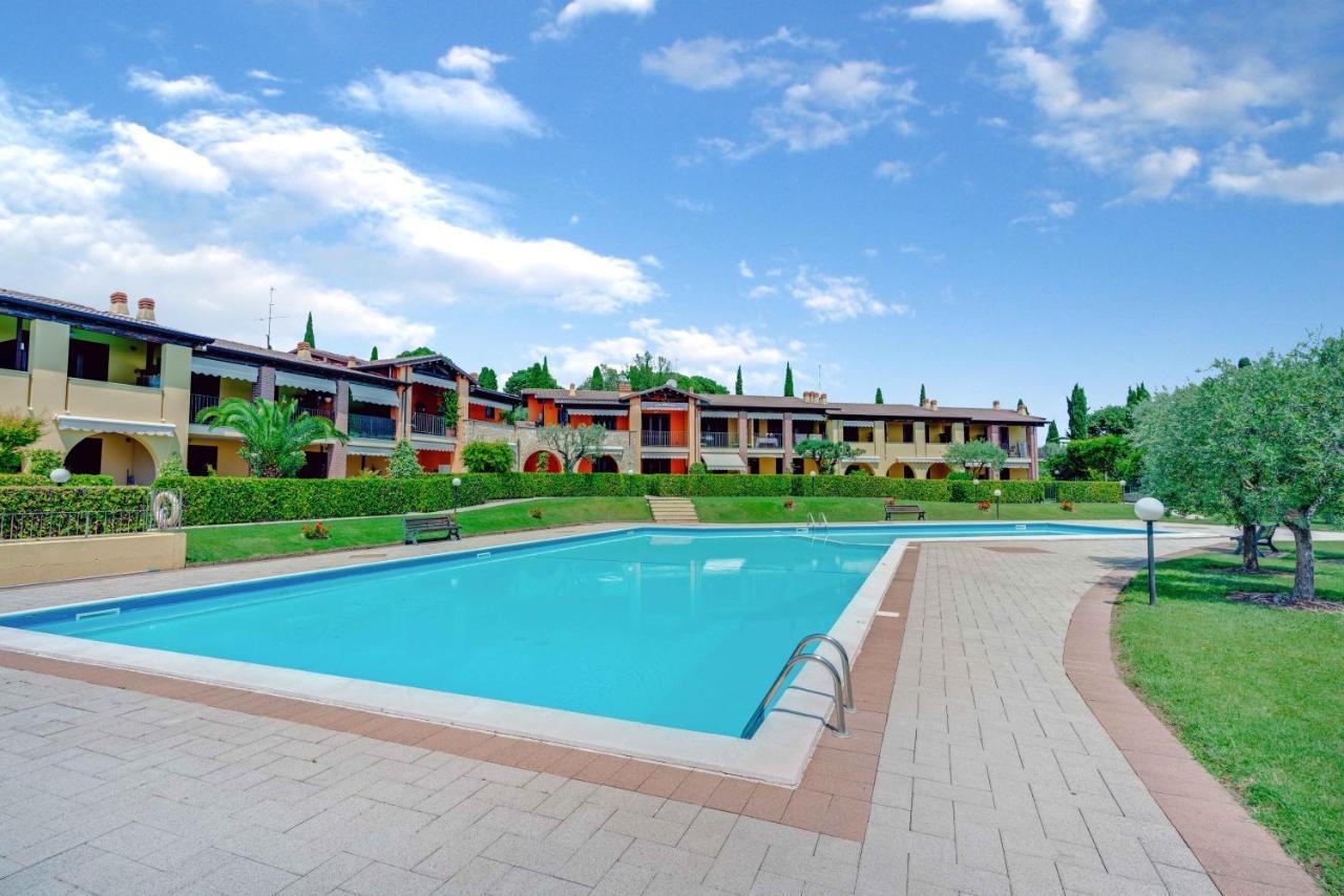 -Piscina E Parcheggio- Casa A Pochi Passi Dal Lago Padenghe sul Garda Exterior foto